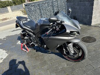 Predam Yamaha R1 - 9