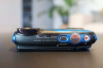 Canon PowerShot D30 - 9