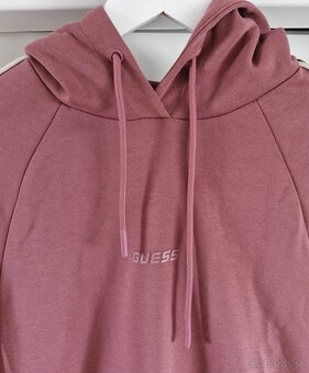 NOVE Guess ruzova a burgundy zlata mikina - 9