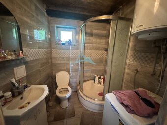 Na predaj: Rodinný dom / chalupa v obci Medovarce – 379 m² - 9
