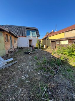 V Štúrove na predaj rozostavaný RD - 9