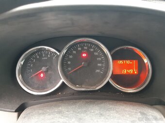 Dacia Lodgy 1.2 (7 miest) - 9