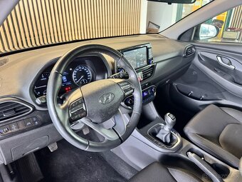 Hyundai i30 Combi 1.6 CRDI 2020/117 tisíc km - 9