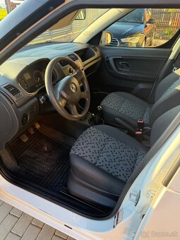 Škoda Roomster Praktik 1.2 HTP - 9