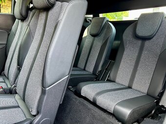 Peugeot 5008 1.5 BlueHDi Allure EAT8 7 miest - 9