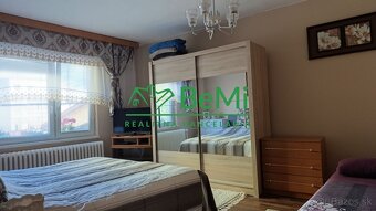 Dvojgeneračný dom s 4443 m2 pozemkom v Rožňave - PREDAJ,VÝM - 9