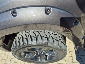 DODGE RAM 1500 5,7 HEMI 2024 4x4 odpočet DPH 8 000 km - 9
