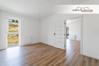 3 IZBOVÝ BYT – TRNKOV, 69 M², PARKOVACIE STÁTIE - 9