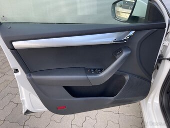 Škoda Octavia 2.0 TSI Ambition s DSG - 9