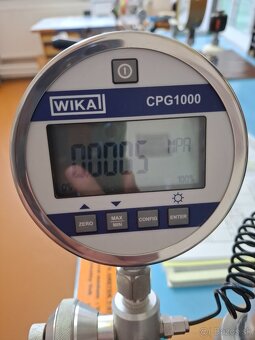 Kalibračné prístroje pre deformacne tlakomery - 9