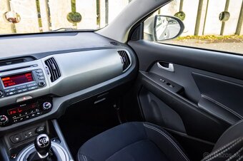 Kia Sportage 1.6 GDI 99kW / 1. Majiteľ / - 9