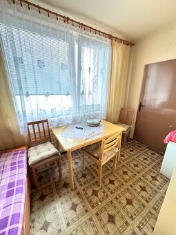 Na predaj priestranný 2 izbový byt neďaleko centra - 9