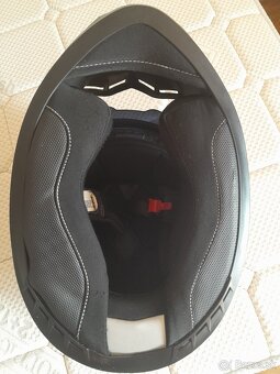 motoprilba W-TEC Yorkroad solid Glossy - 9