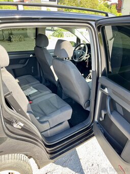 Volkswagen Touran 1.9 TDi - 9