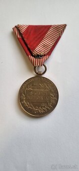 Vyznamenanie - 9