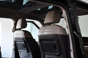 Volkswagen T7 Multivan Highline 2.0 TDI LANG DSG - 9