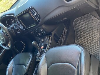Jeep Compass 2.0 Td 4x4 2019 - 9