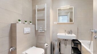 Stačí sa nasťahovať 2-izbový byt s parkovacím miestom v pro - 9