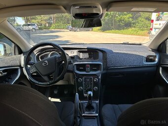 Volvo v40 . 2.0 Diesel - 9