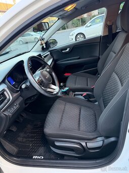 Kia Rio 2021 - 9