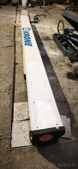 Predám nárazník Krone. 2x - 9