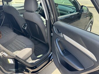 Audi Q3 1,4 TSi 110 kW r.v. 2015 - 9