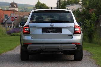 Škoda Octavia Combi SCOUT2.0 TDI DSG 4x4 - 9