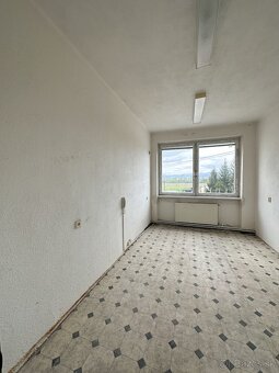Budova s viacerými možnosťami využitia Moldava n/B - 9