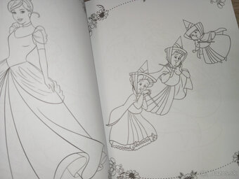 Omáľovanka vymaľovanka Disney princezné nálepky - 9