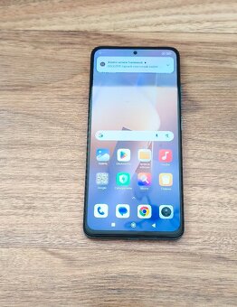 Xiaomi Redmi Note 11 Pro; 6,67“ AMOLED; 128GB; Android 13 - 9
