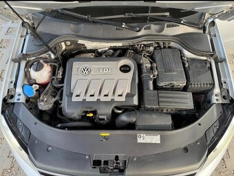 VOLKSWAGEN PASSAT B7 - 9