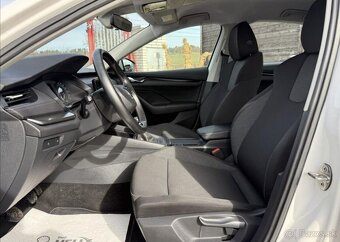 Škoda Octavia TSI 81kW Active 22tKm benzín manuál 81 kw - 9