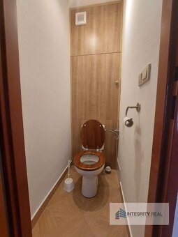 Veľký 4i byt s balkónom a pivnicou na sídlisku Západ - 9