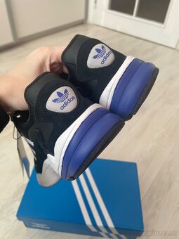 Adidas originals Falcon - 9