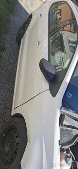 Rozpredám Volkswagen Polo 6R biela LB9A , 1.2 TDI 55kw - 9