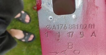 Mercedes A class W176 2012 - 2018 - Pravy predny blatnik - 9