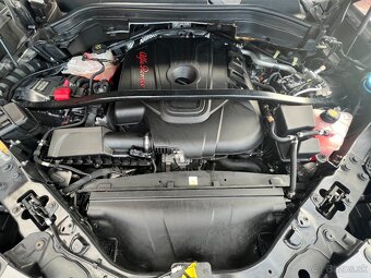 Alfa Romeo Stelvio 2.2 JTDM Q4 Lusso - 9