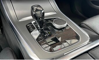 BMW X5 xDrive30d M Sport DAPHUDPanoramaŤažné360°Kamera - 9