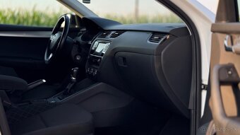 Škoda Octavia III 1.6 TDI 128 000km - 9