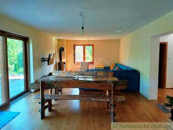 Dvojpodlažná chata s nádherným výhľadom pri obci Látkovce - 9