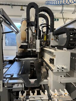CNC vŕtací/frézovací drevoobrábací stroj - 9