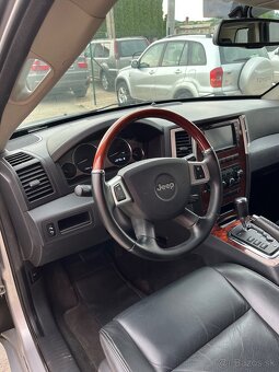 Jeep Grand Cherokee 3.0 CRD = OverLand, r.v 2010, 15313km = - 9