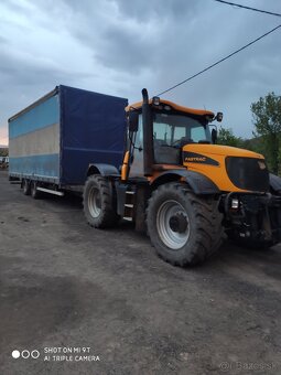 Traktor ,Jcb - 9