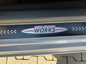 Mini Cooper Coupé JCW 1.6 Turbo 155kW – zberateľský kúsok - 9