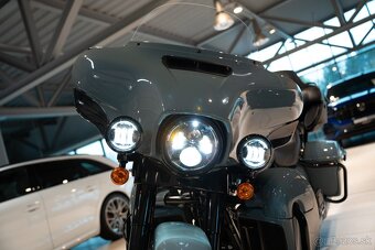 Harley Davidson Street Glide ULTRA LIMITED - 9