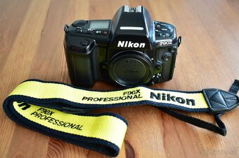 Nikon F90X s dátovou stenou MF-26 a orig strapom - 9