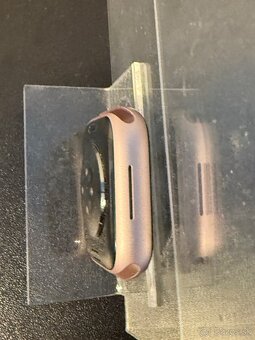 Predám Apple Watch Series 9 (GPS + Cellular), hliník, 41mm - 9