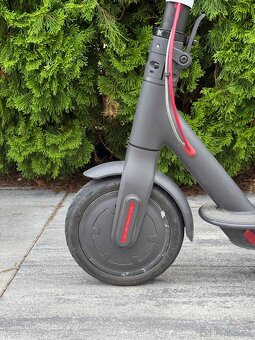 Xiaomi M365 kolobežka - 9