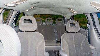 Chrysler Grand Voyager 2.5 CRD, 105 kW – 7-miestny, krásny s - 9