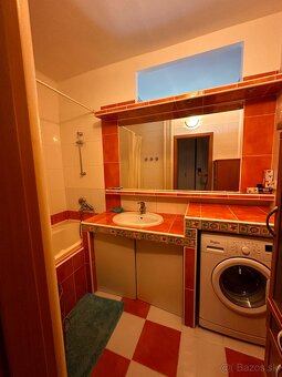 Prenájom 3-izbového bytu v Ružinove - 9